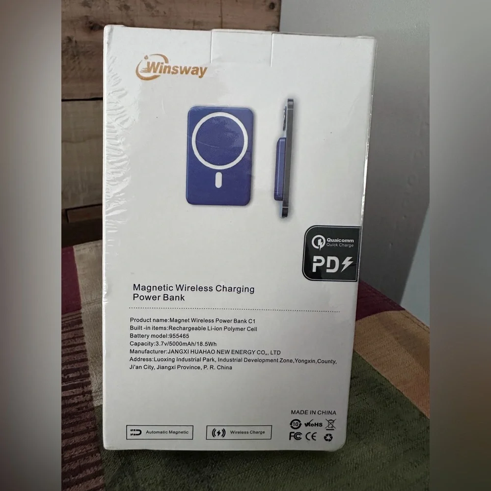 Winsway Red Magnetic Wireless Charging Power Bank 5000mAh Quick Charge New